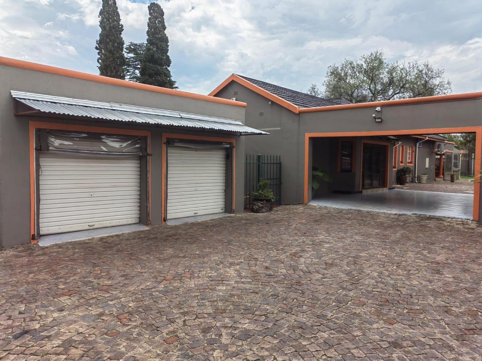 Sibahlenomhlambi Guesthouse Springs  Luaran gambar