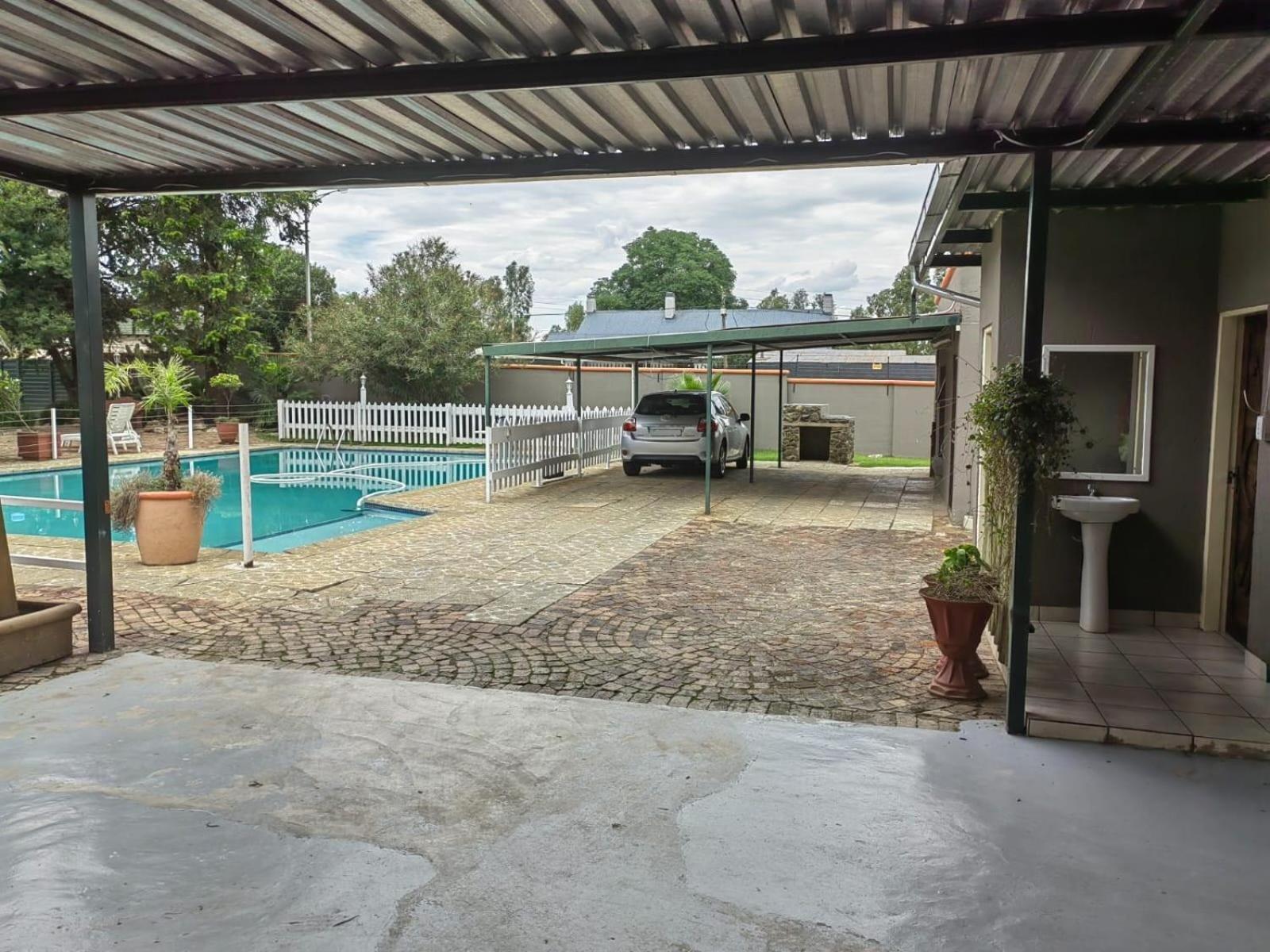 Sibahlenomhlambi Guesthouse Springs  Luaran gambar