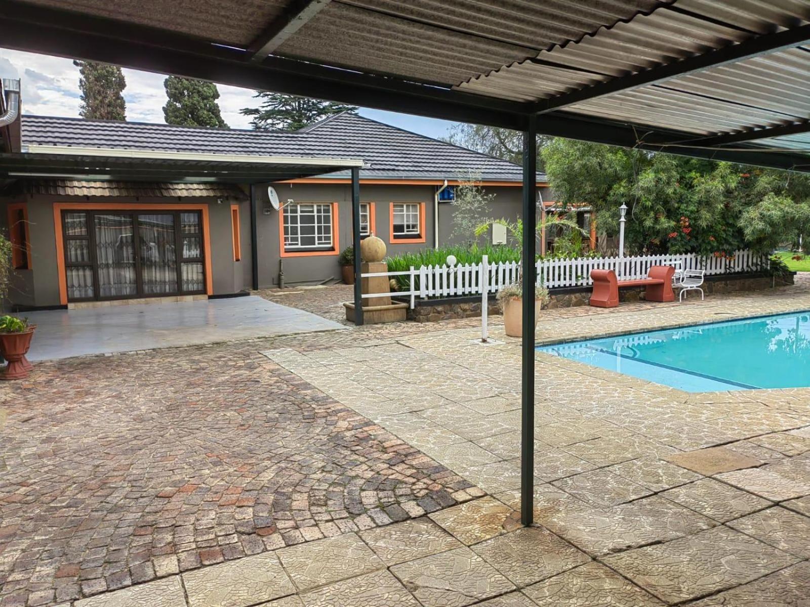 Sibahlenomhlambi Guesthouse Springs  Luaran gambar