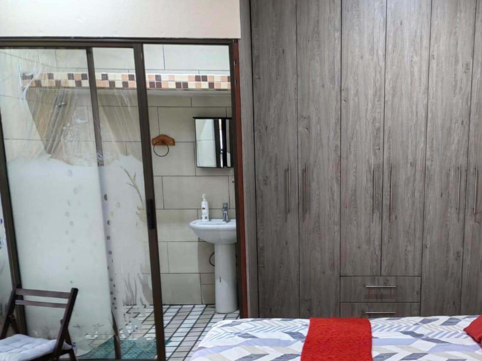 Sibahlenomhlambi Guesthouse Springs  Bilik gambar