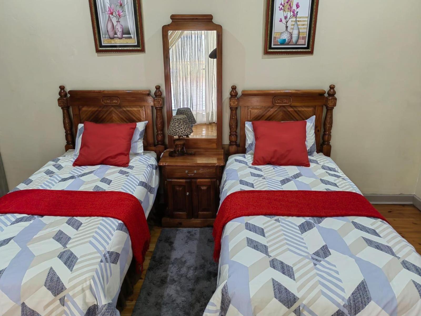 Sibahlenomhlambi Guesthouse Springs  Bilik gambar