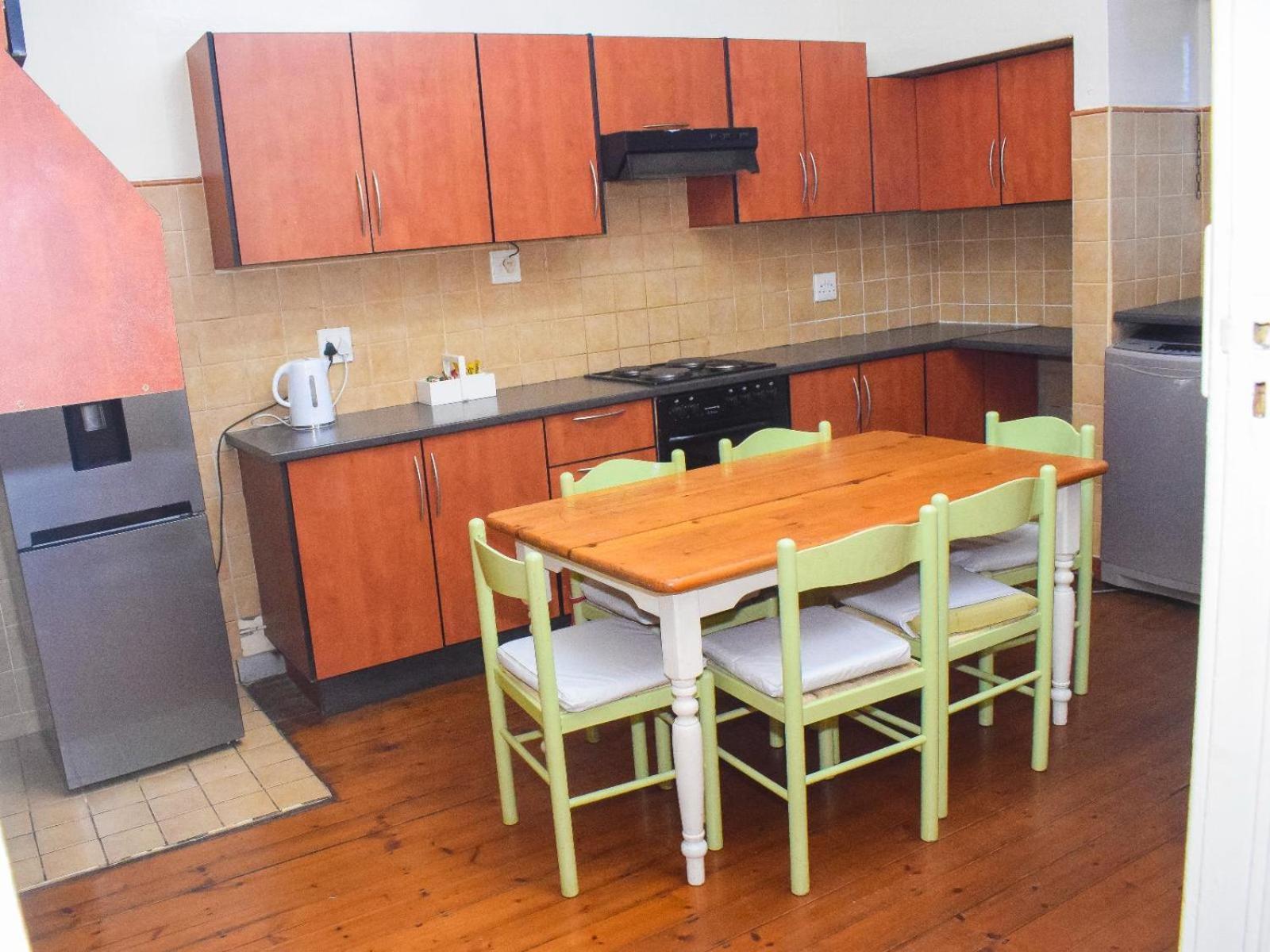 Sibahlenomhlambi Guesthouse Springs  Bilik gambar